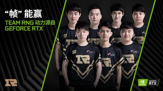 或以手递手 或以手递手